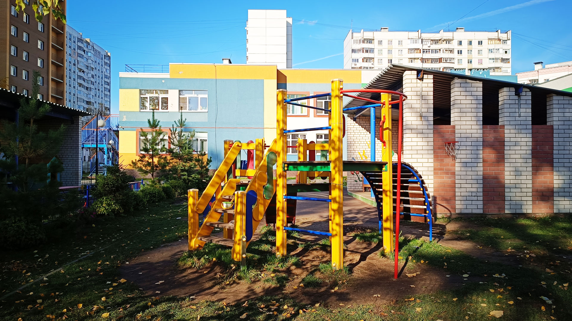 Детский сад 2 Ярославль: игровой городок.