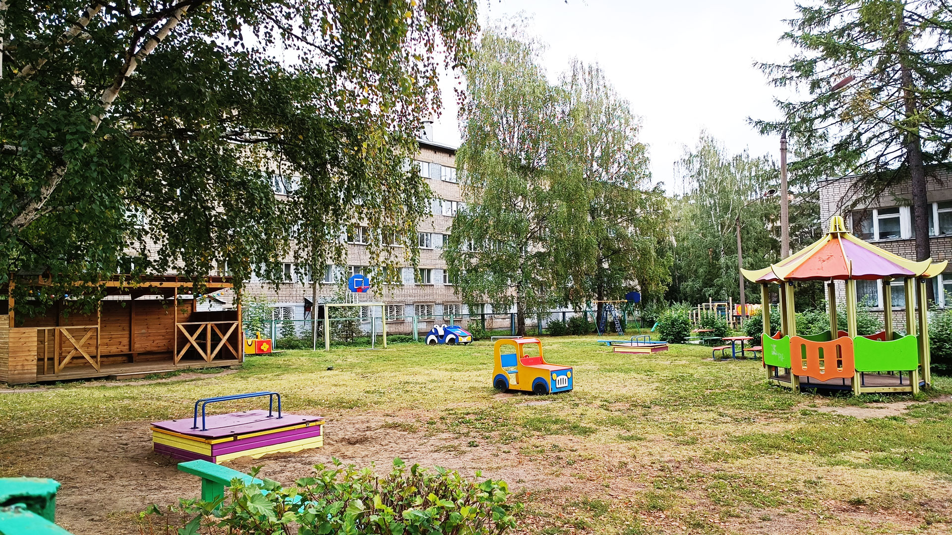 Детский сад 234 Ярославль: зона игровой территории.