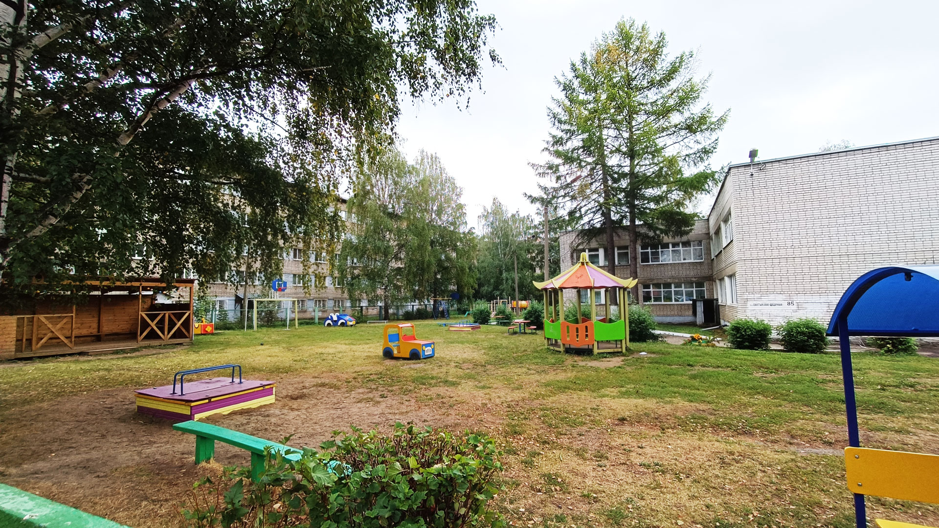 Детский сад 234 Ярославль: прогулочные площадки.