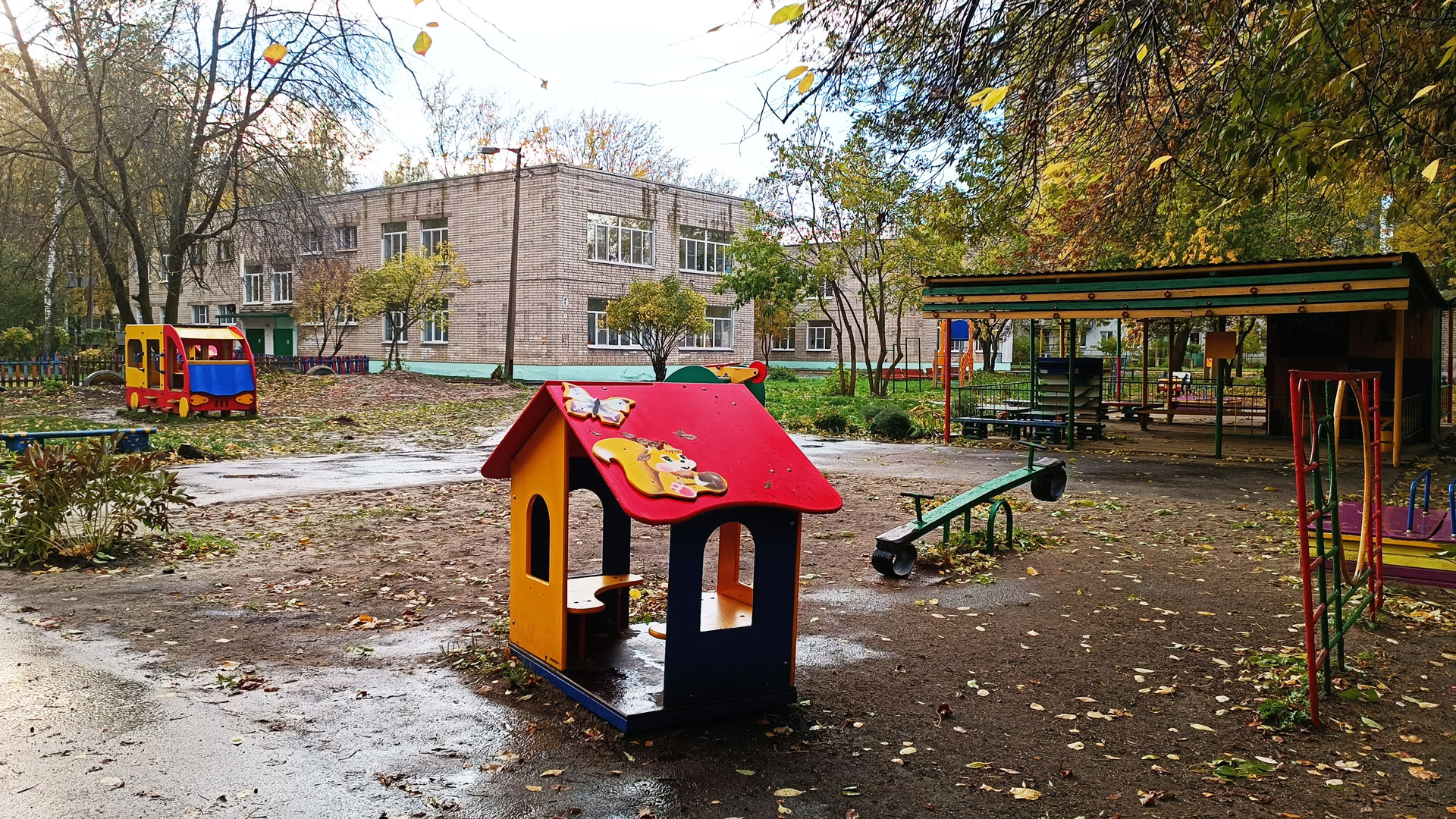 Детский сад 120 Ярославль: площадка для прогулок.