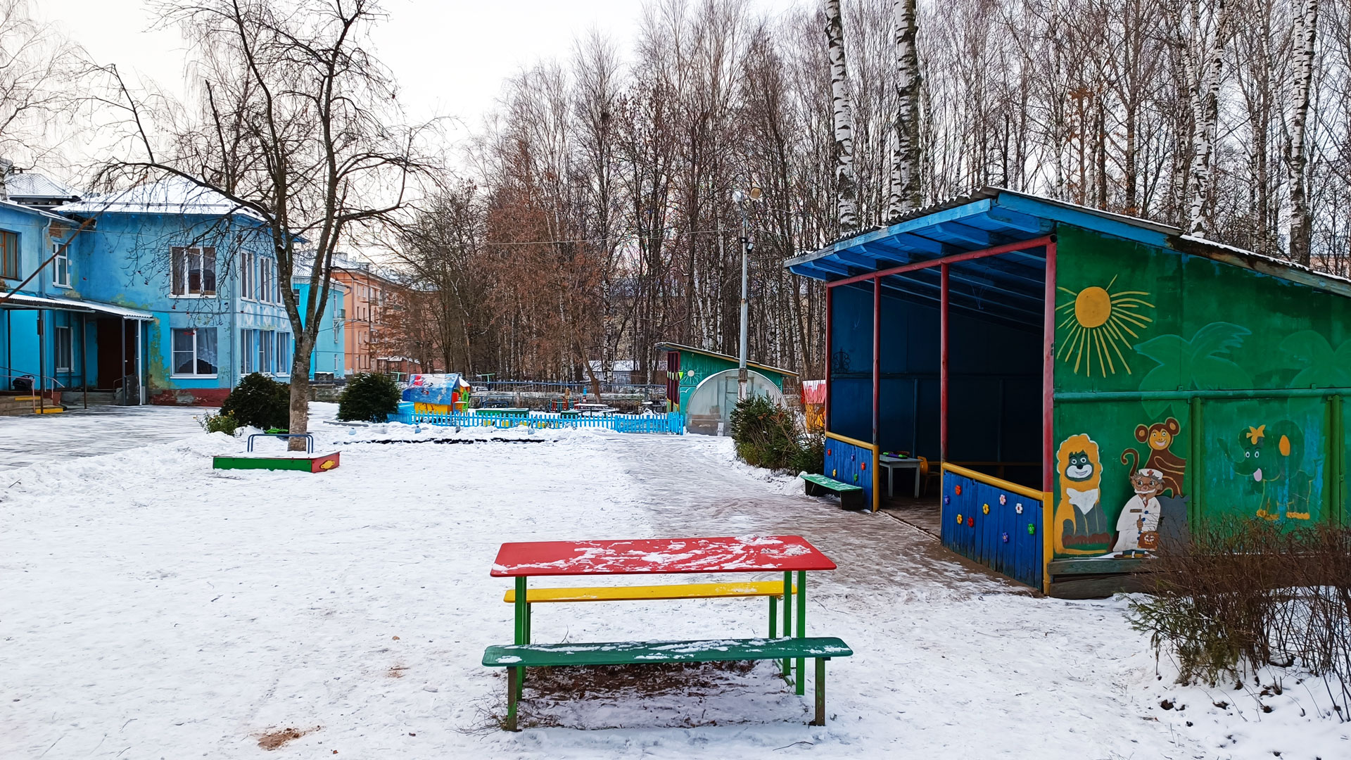 Детский сад 176 Ярославль: участок для прогулок.
