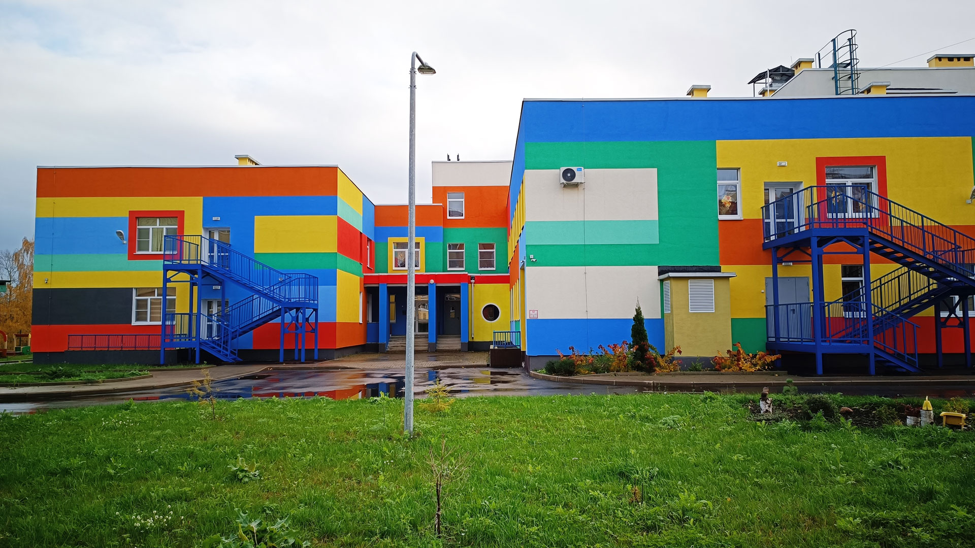 Детский сад 108 Ярославль: общий вид здания д/с.