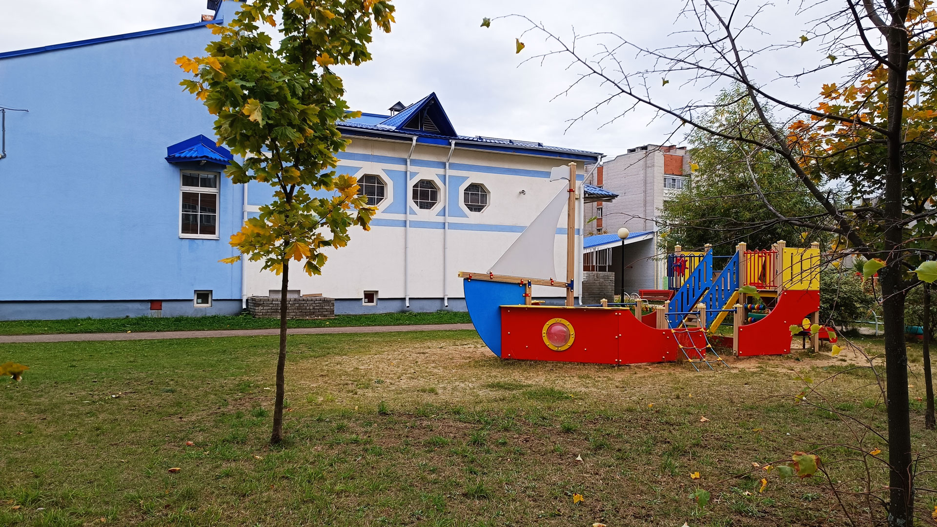 Детский сад 125 Ярославль: зона игровой территории.
