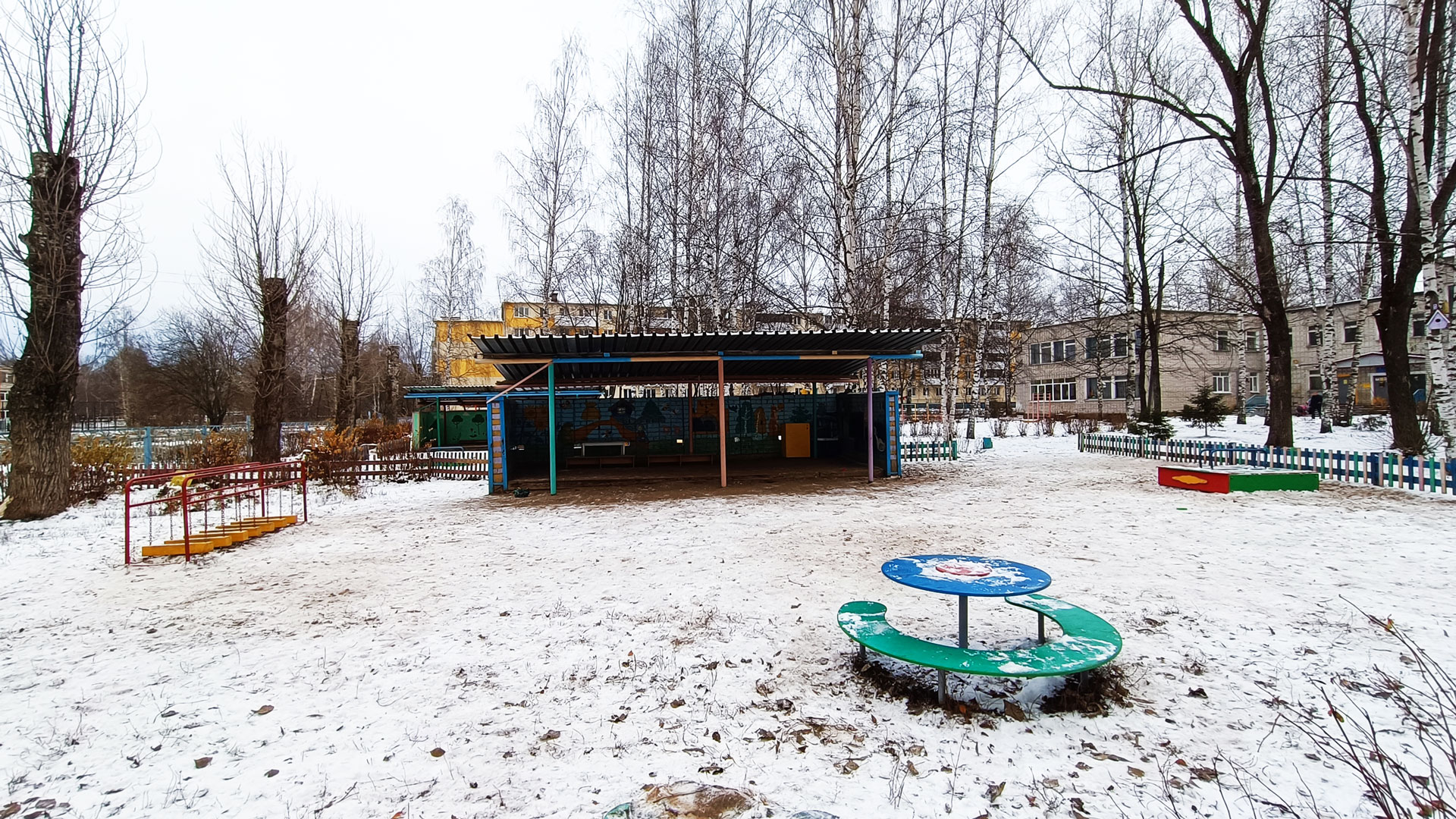 Детский сад 131 Ярославль: игровая площадка.