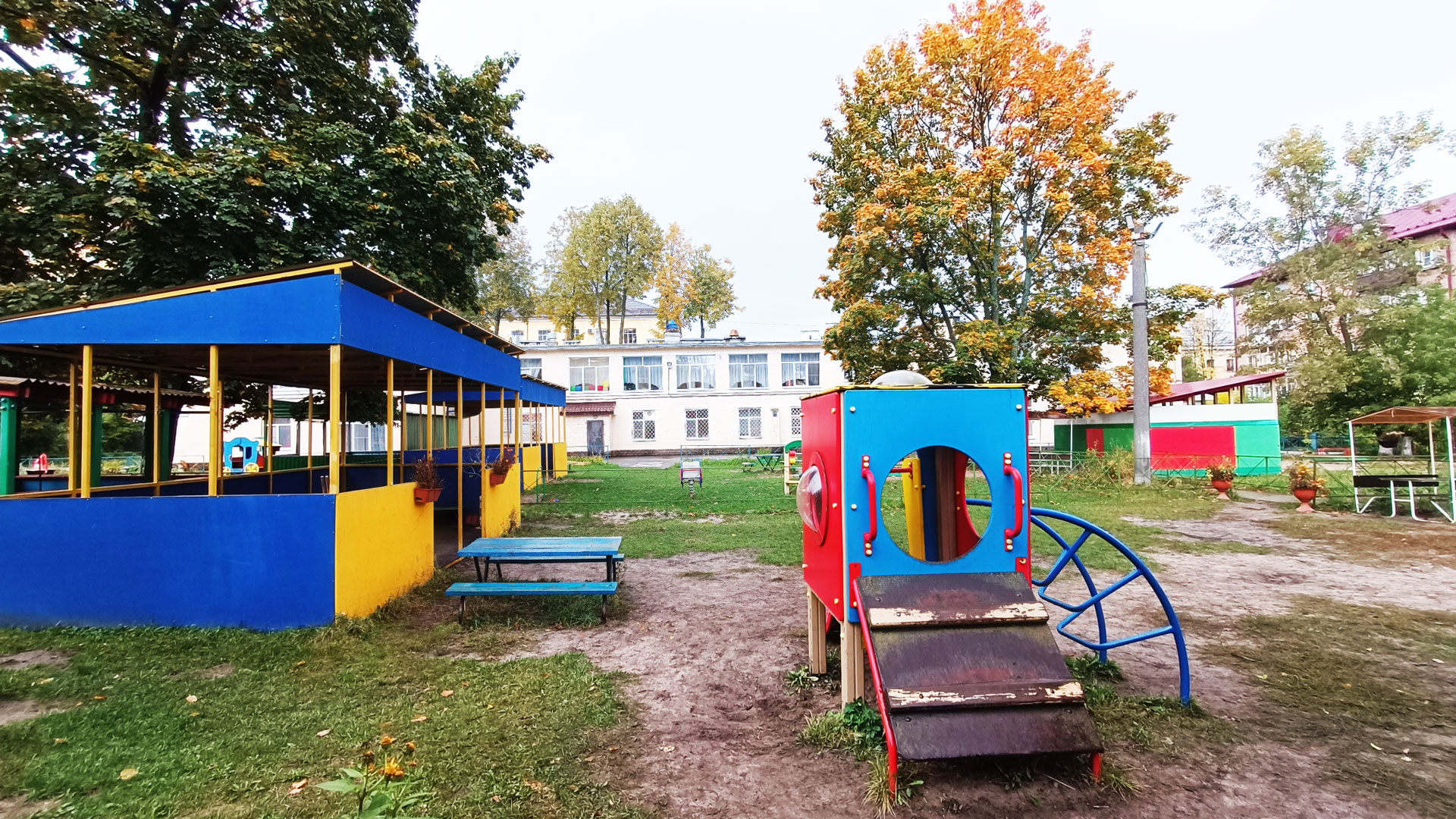 Детский сад 89 Ярославль: площадки для игр и прогулок.