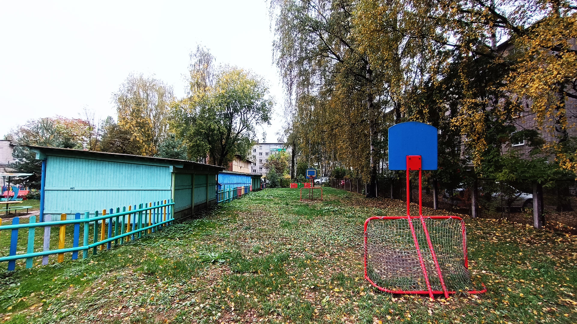 Детский сад 105 Ярославль: физкультурная площадка.