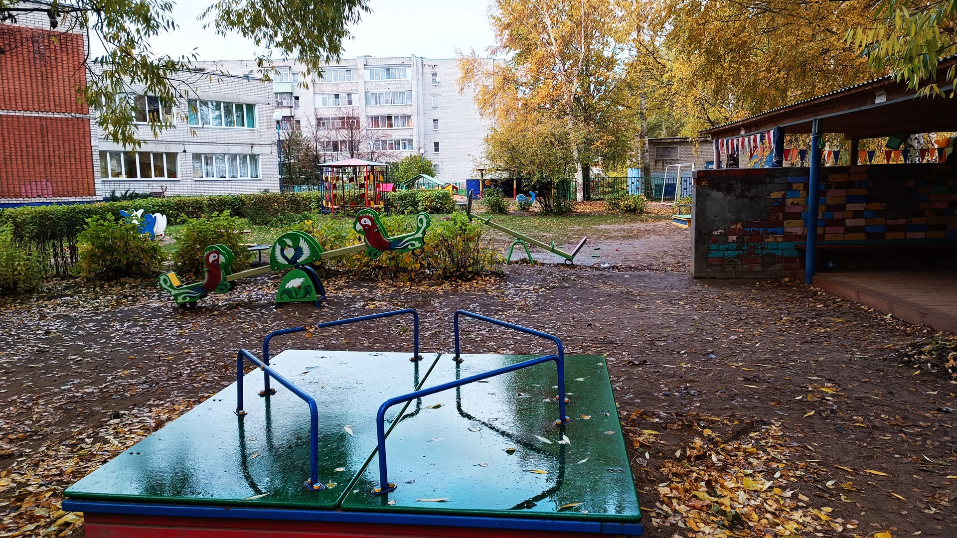 Детский сад 133 Ярославль: площадка для прогулок и игр.