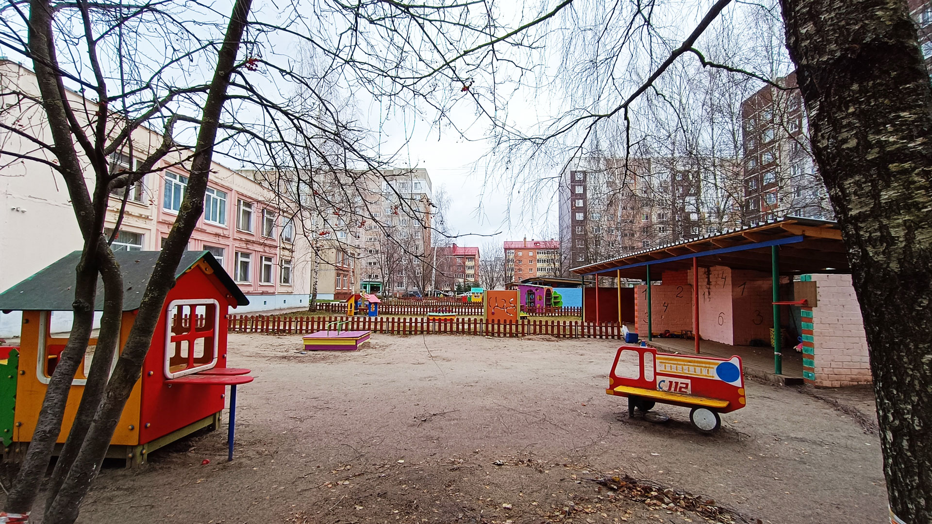 Детский сад 95 Ярославль: зона игровой территории. 