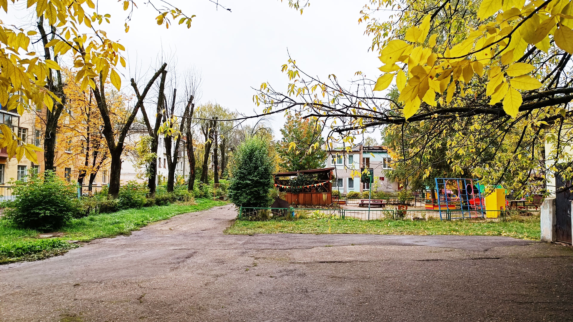 Детский сад 192 Ярославль: игровые площадки.