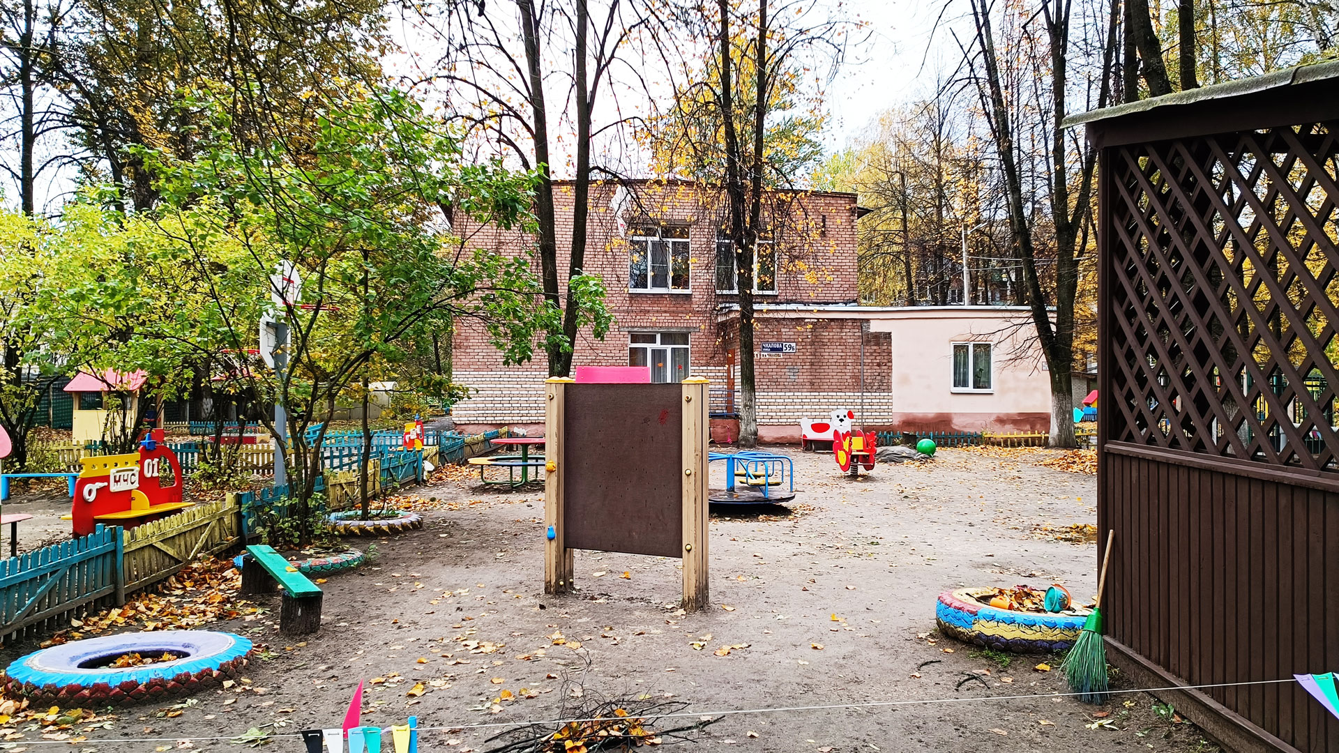Детский сад 72 Ярославль: зона игровой территории (Чкалова, 59б).