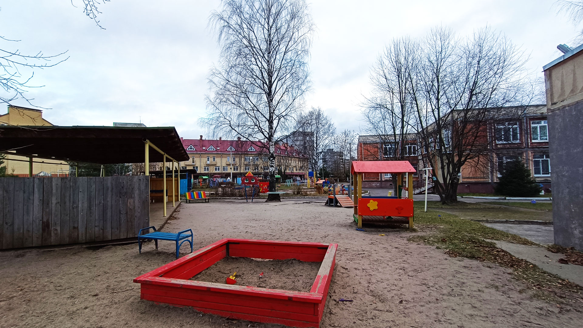 Детский сад 27 Ярославль: зона игровой территории.