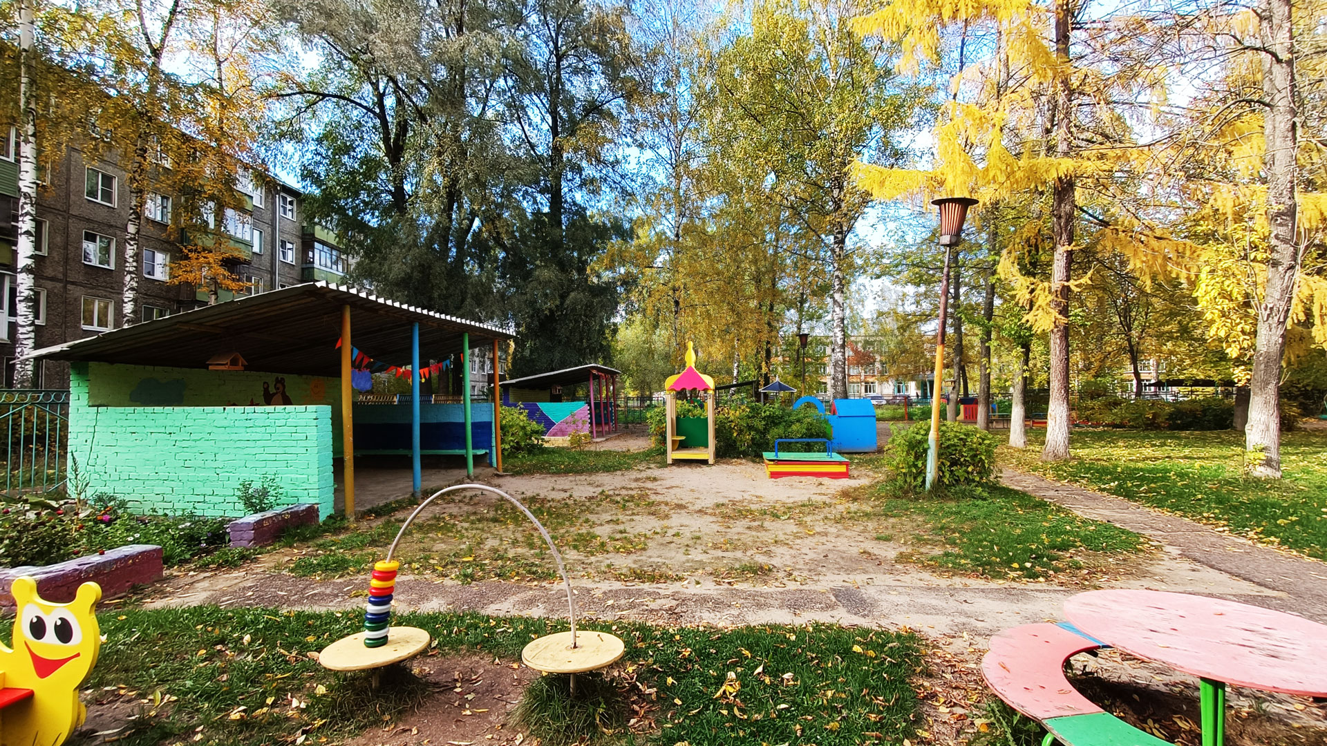 Детский сад 16 Ярославль: игровая площадка.
