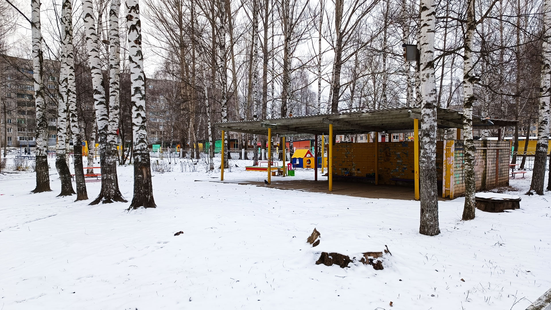 Детский сад 20 Ярославль: зона игровой территории.