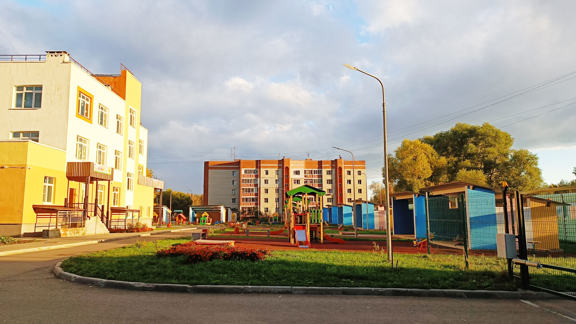 Детский сад 84 Ярославль: зона игровой территории.