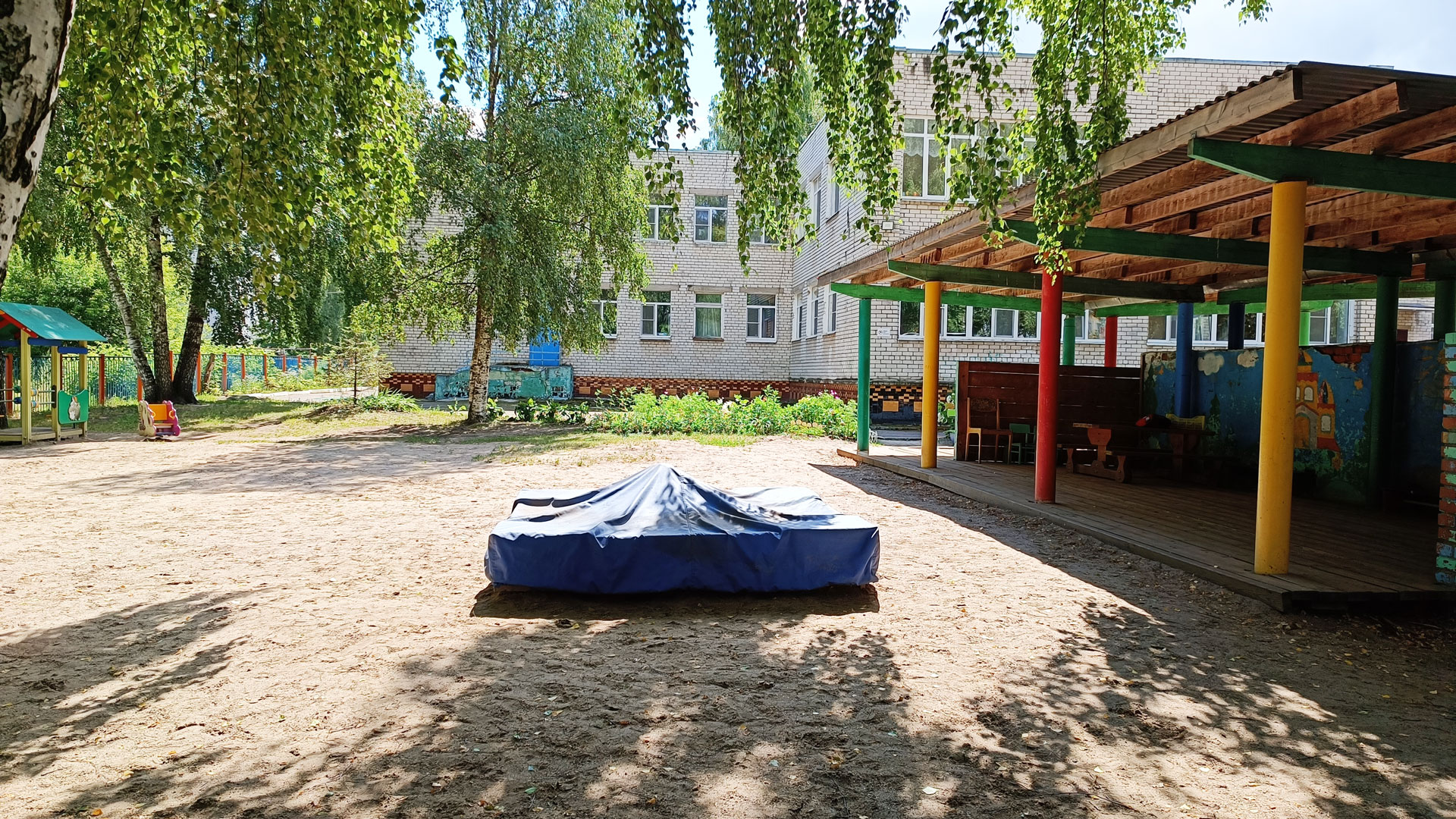 Детский сад 92 Ярославль: зона игровой территории (Кавказская, 35).