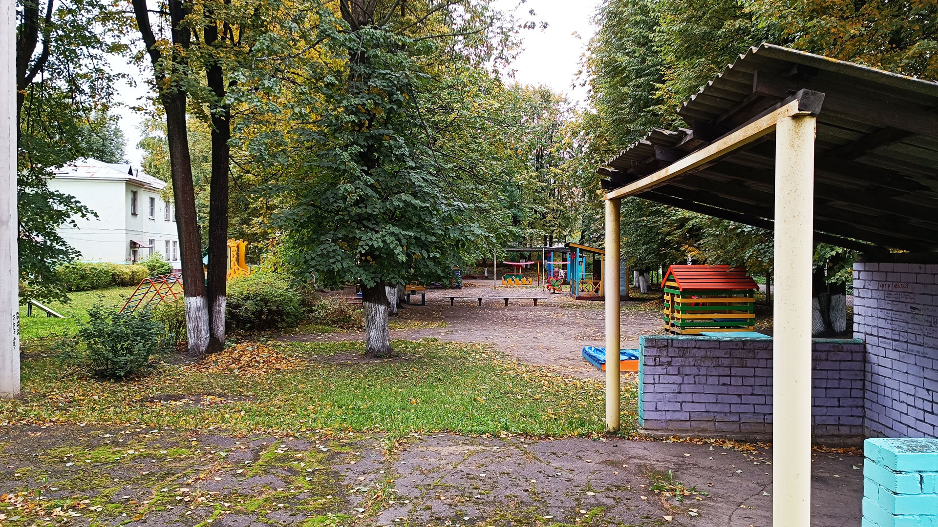 Детский сад 67 Ярославль: игровые площадки и веранды (Ленина, 6а).