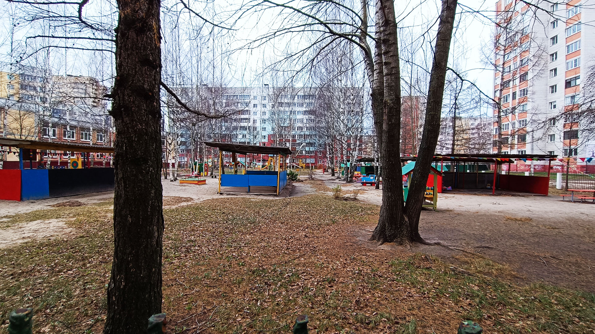 Детский сад 237 Ярославль: игровые площадки и веранды.