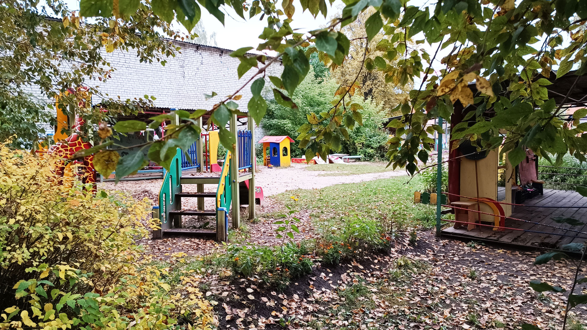Детский сад 246 Ярославль: игровая площадка.