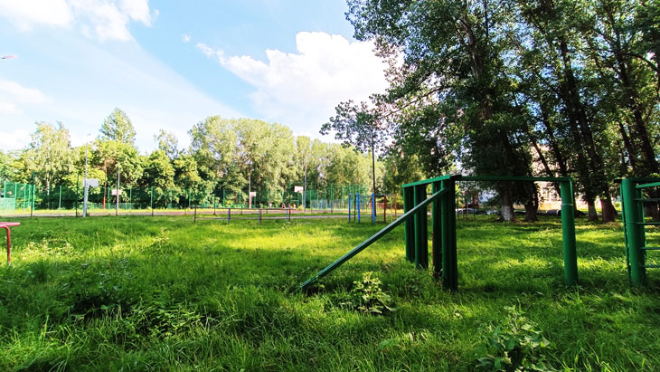 Школа 29 Ярославль: спортивный силовой комплекс.