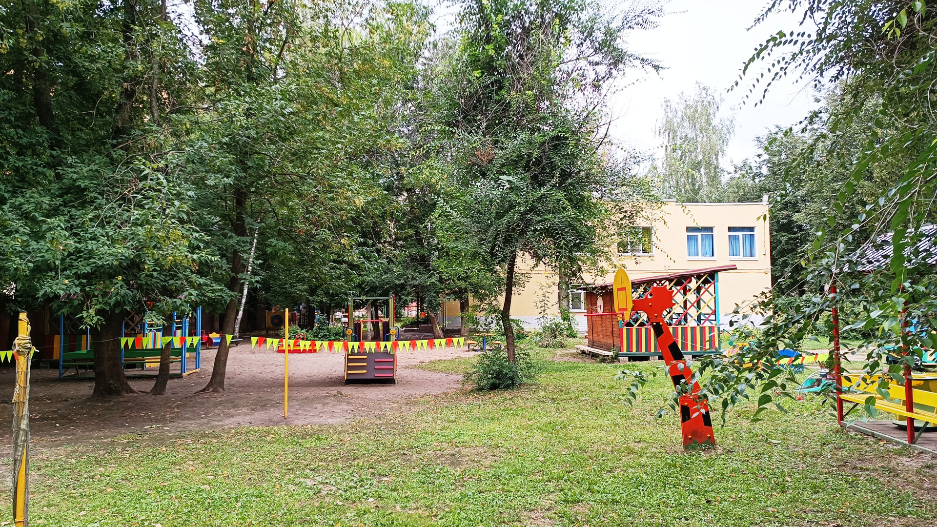 Детский сад 78 Ярославль: прогулочные участки.