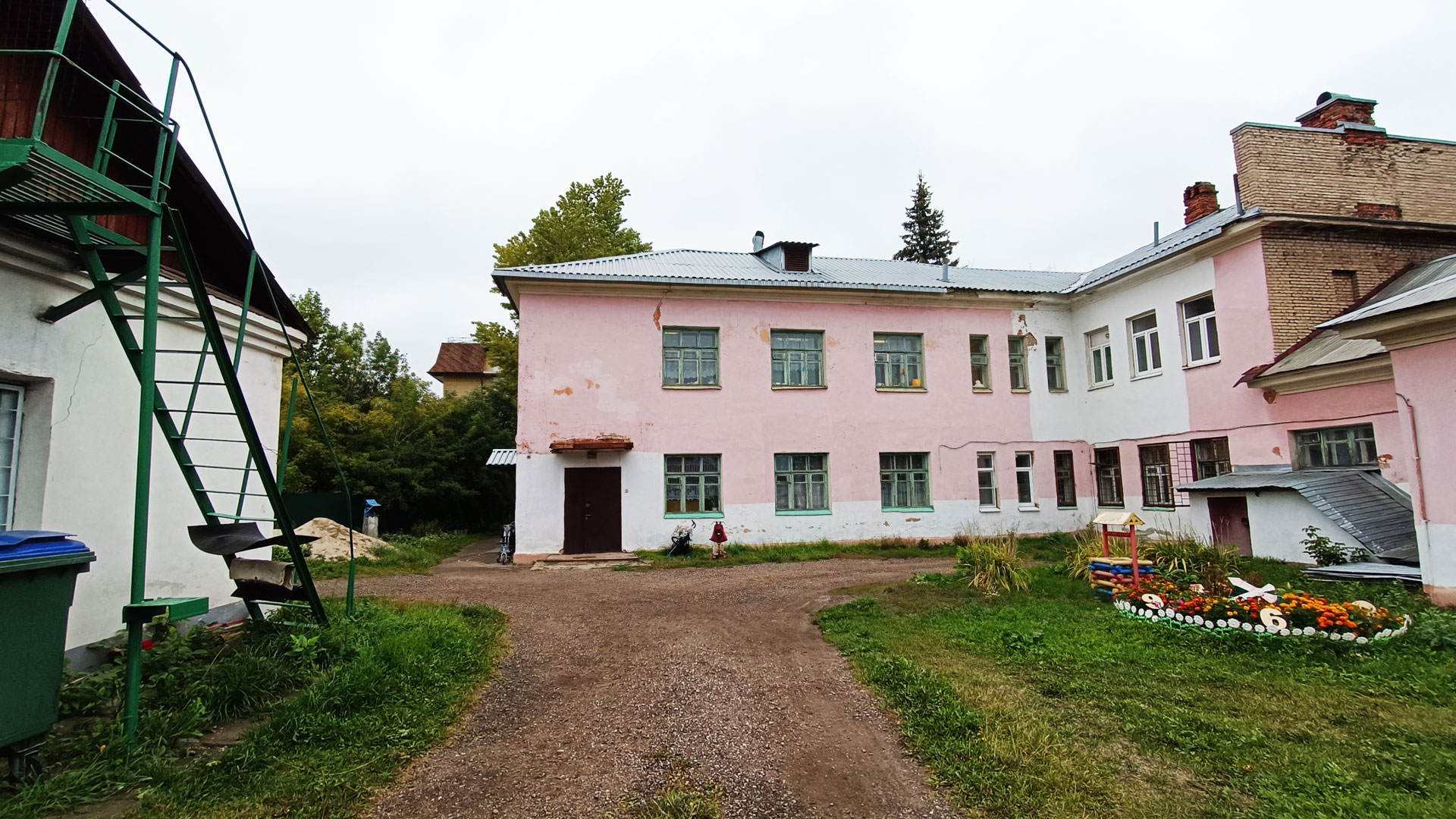 Детский сад 9 Ярославль: общий вид здания.
