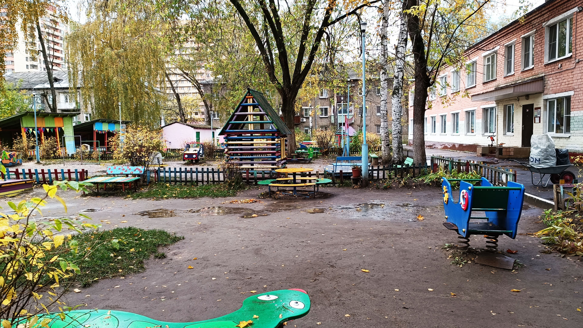 Детский сад 72 Ярославль: игровые площадки (1-я Жилая, 14а).