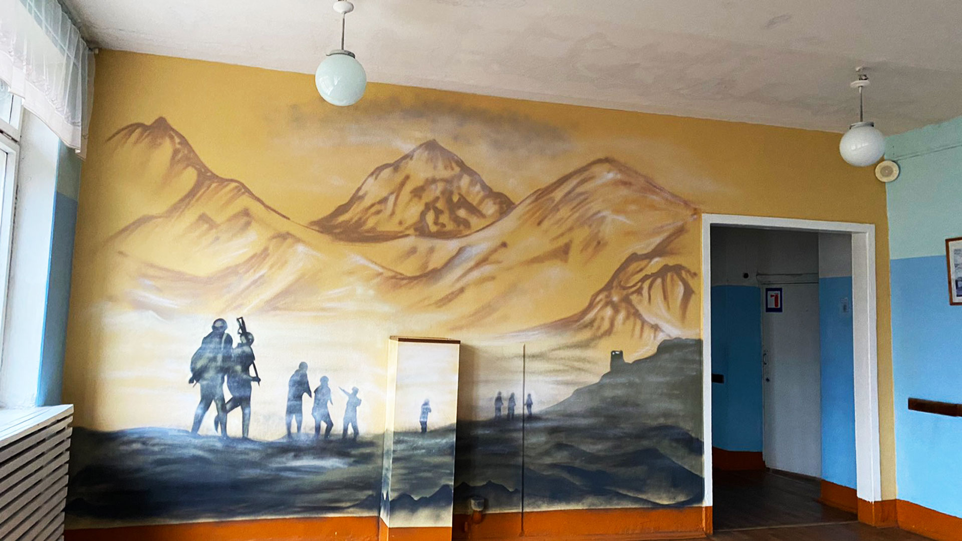 Санаторная школа-интернат 10 Ярославль: изображение на стене.