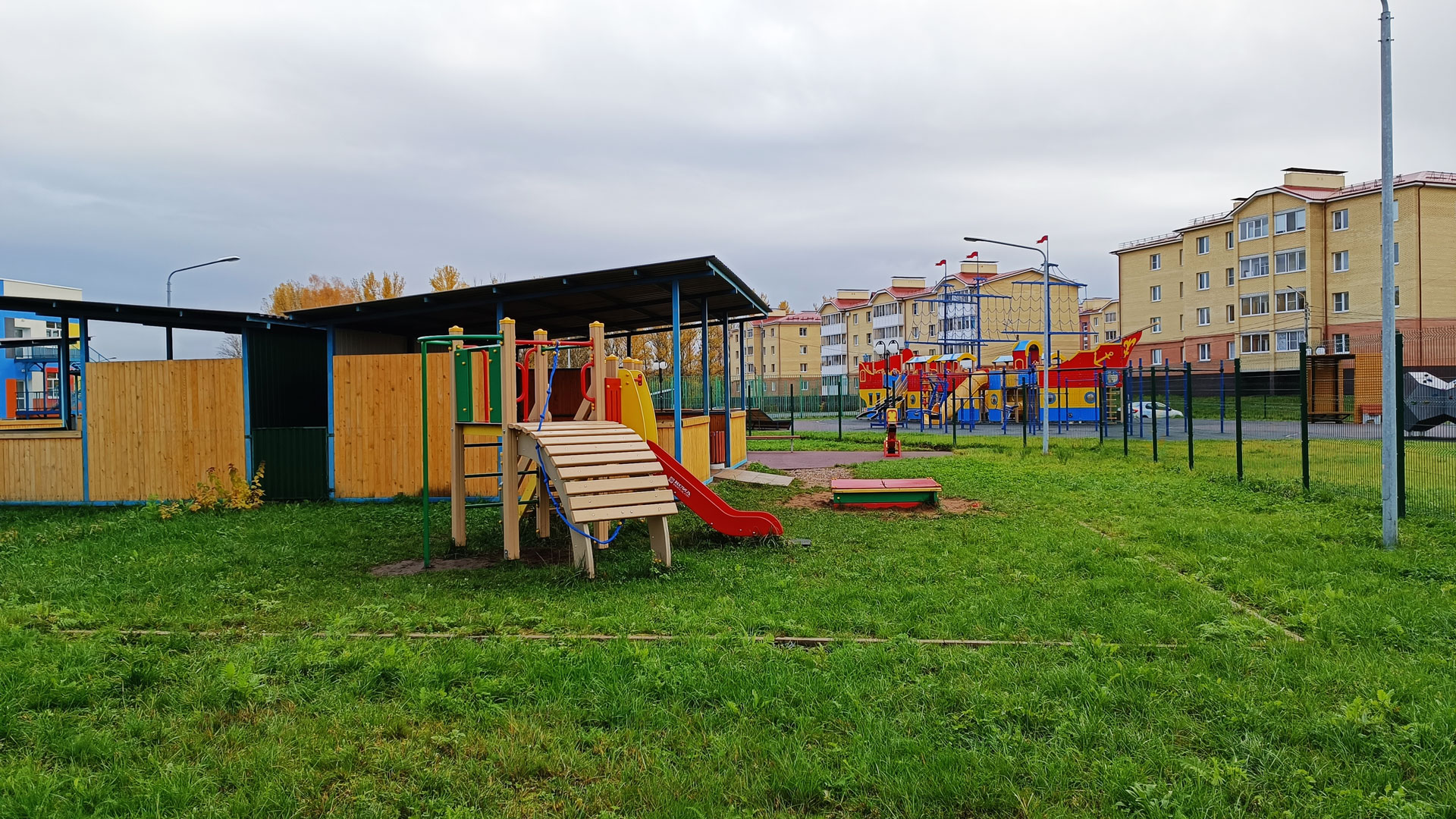 Детский сад 108 Ярославль: площадка для игр.