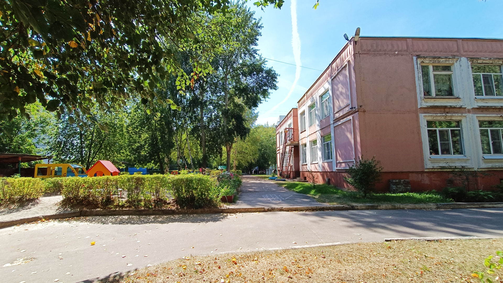 Детский сад 241 Ярославль: общий вид здания.