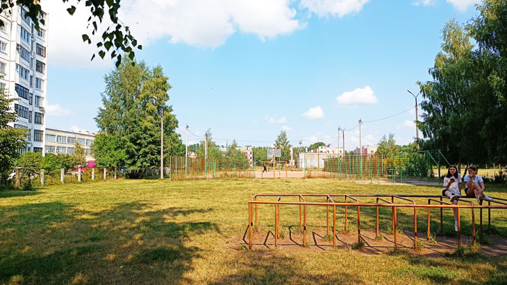 Спортивный городок школы 88 города Ярославля.