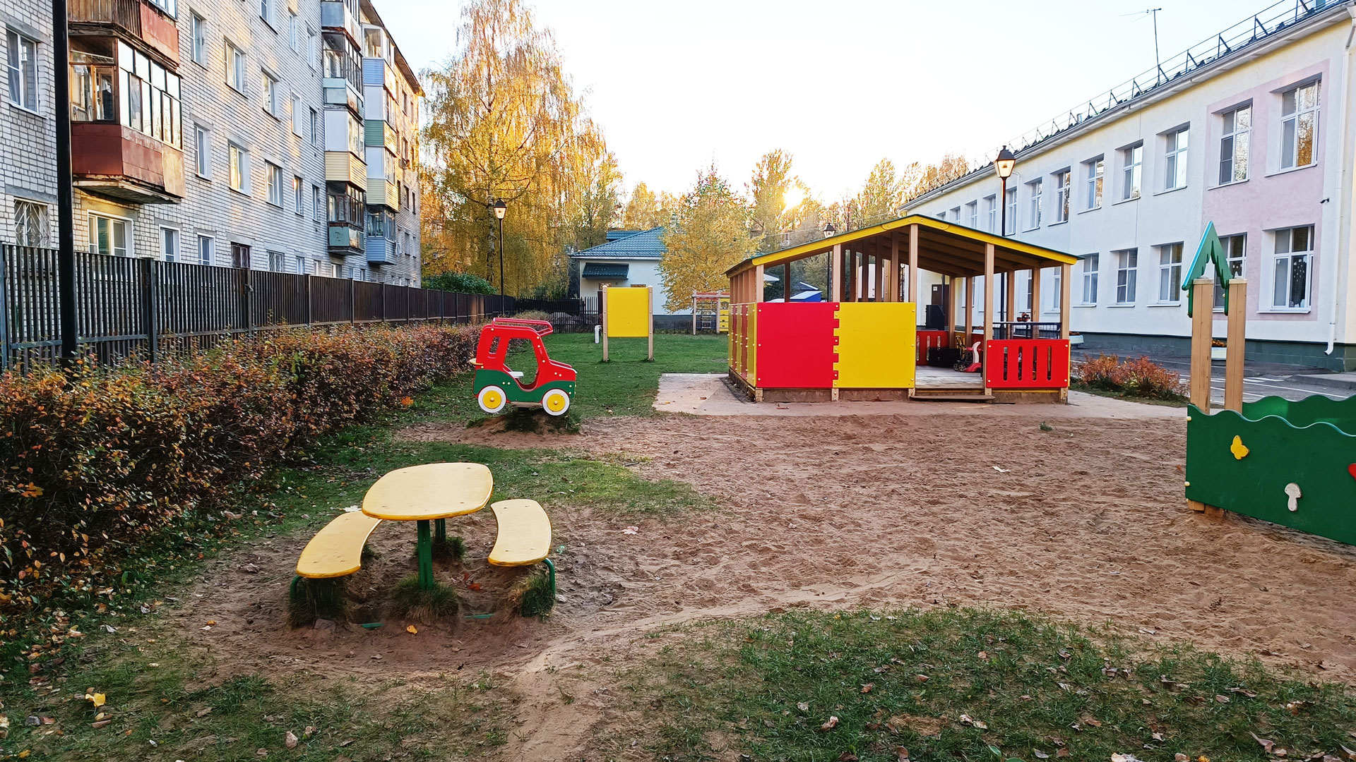 Детский сад 8 Ярославль, пр-д Шавырина, 3а: площадка для игр.