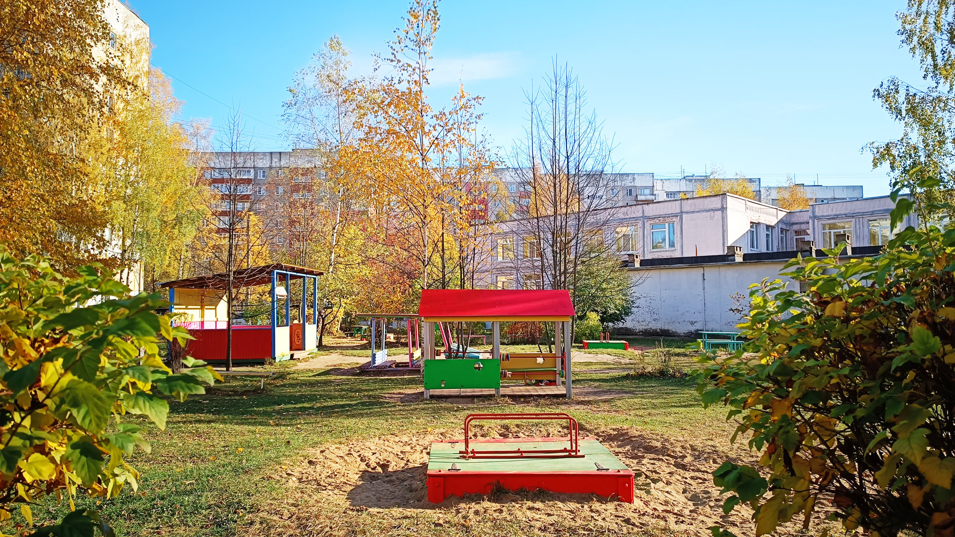 Детский сад 114 Ярославль: прогулочная площадка.
