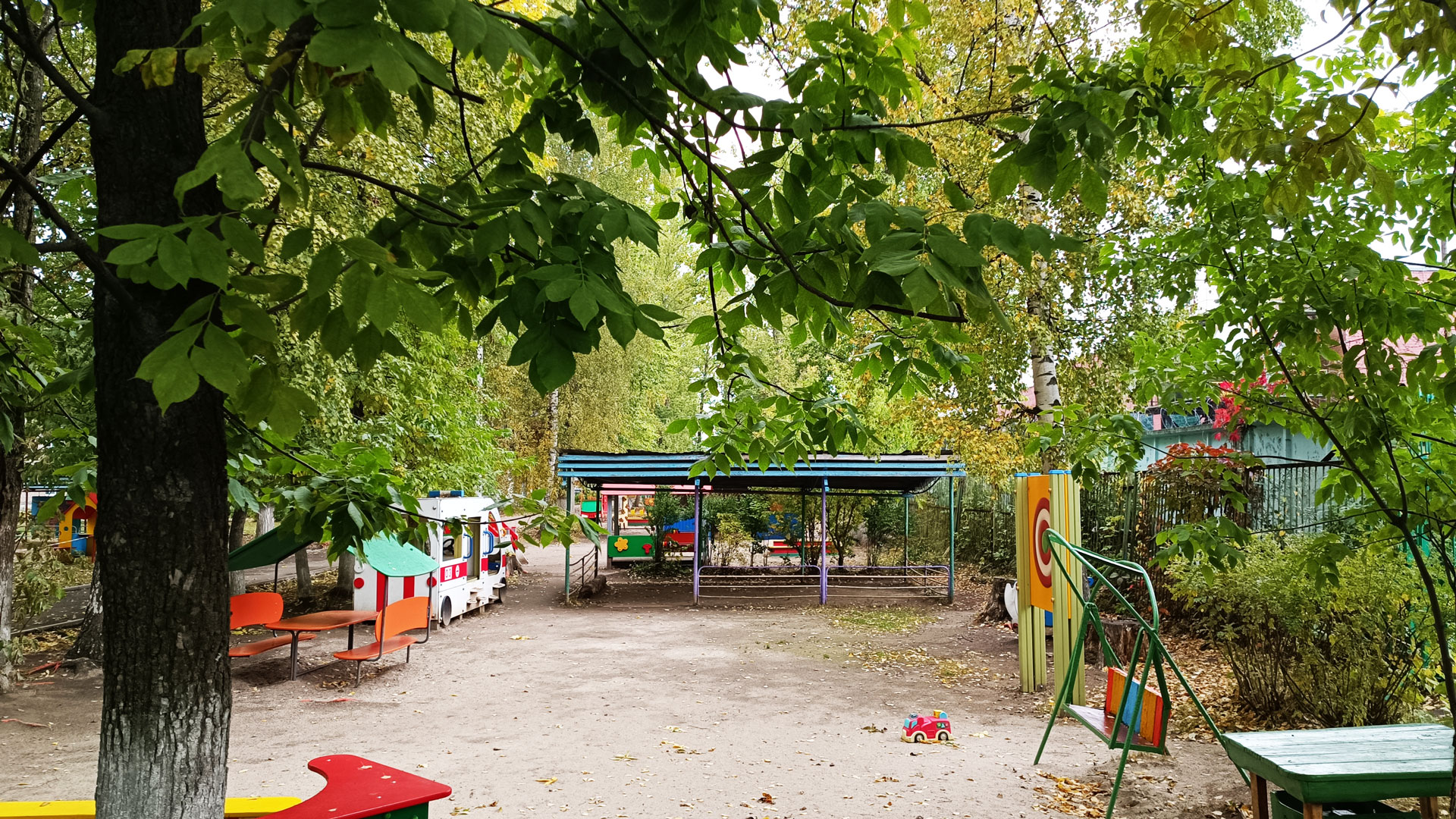 Детский сад 221 Ярославль: игровая площадка.