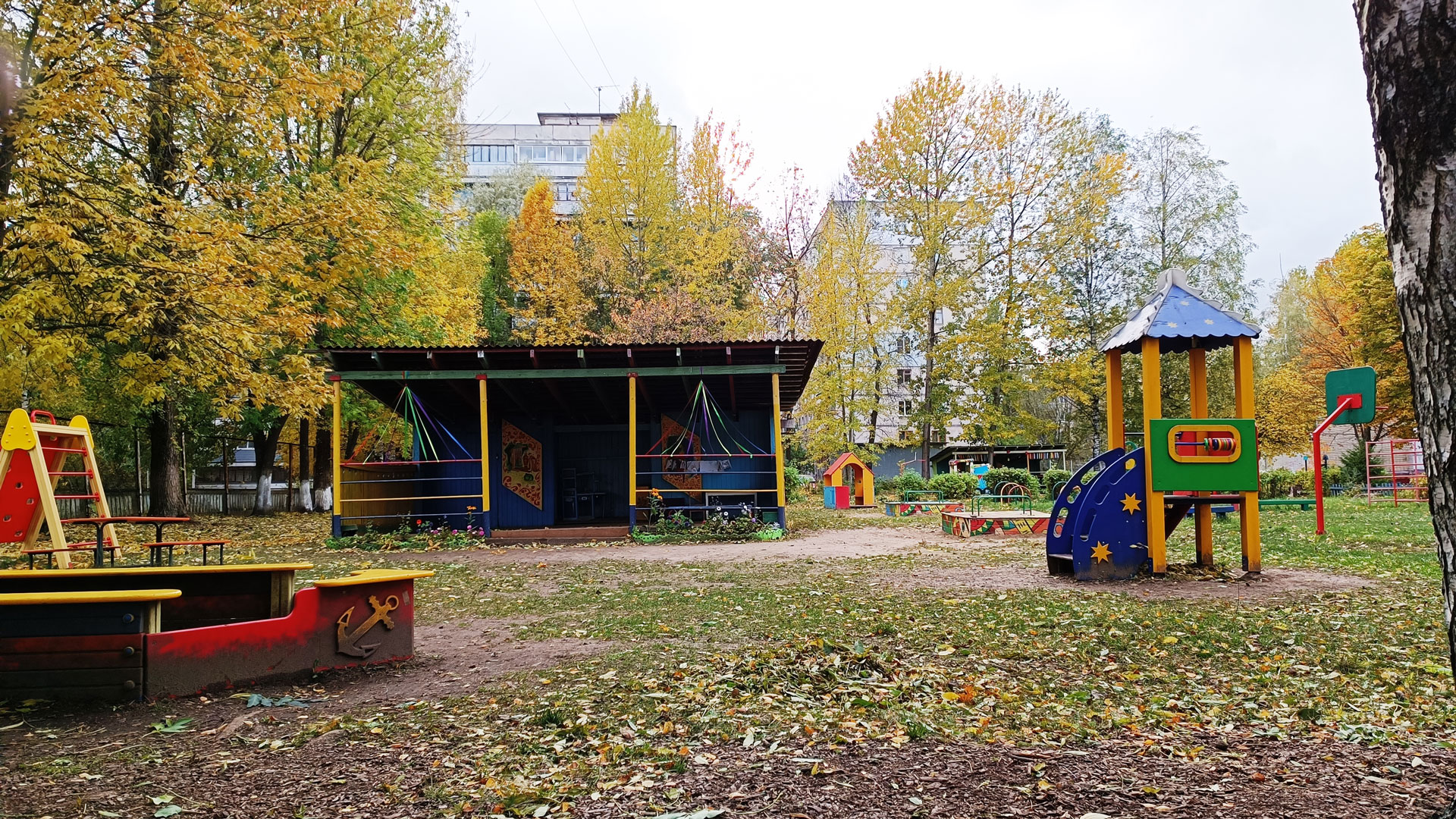 Детский сад 81 Ярославль: площадка для игр по ул. Волгоградская, 47а.