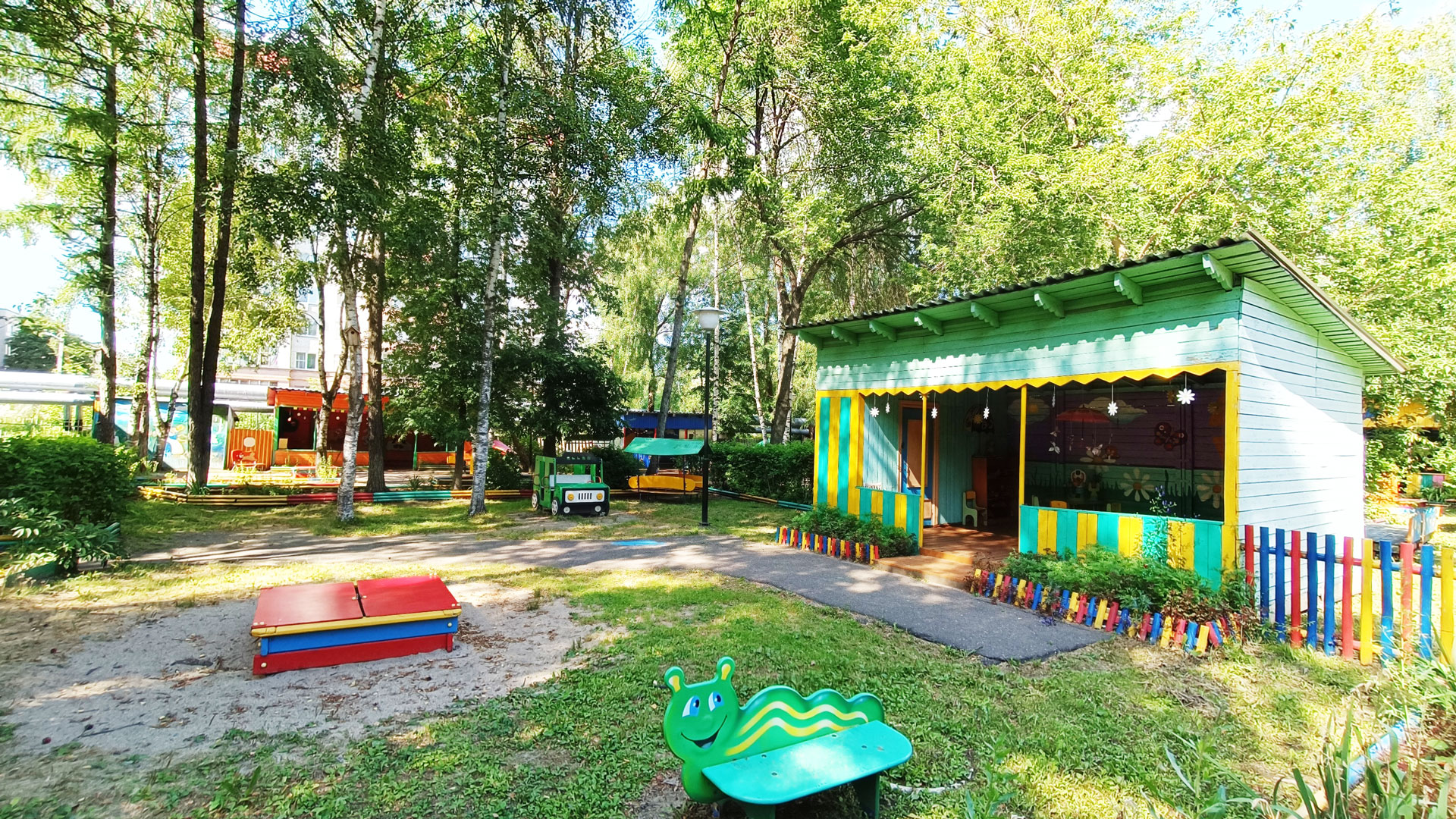 Детский сад 87 Ярославль: зона игровой территории.
