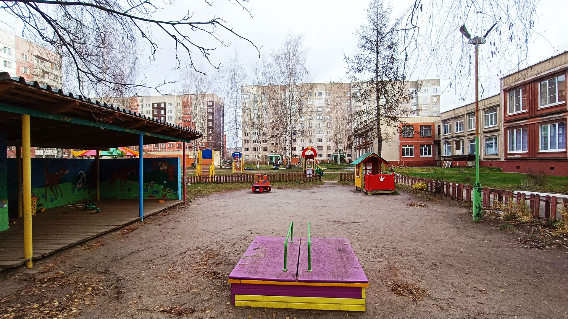 Детский сад 95 Ярославль: площадка для прогулок.  
