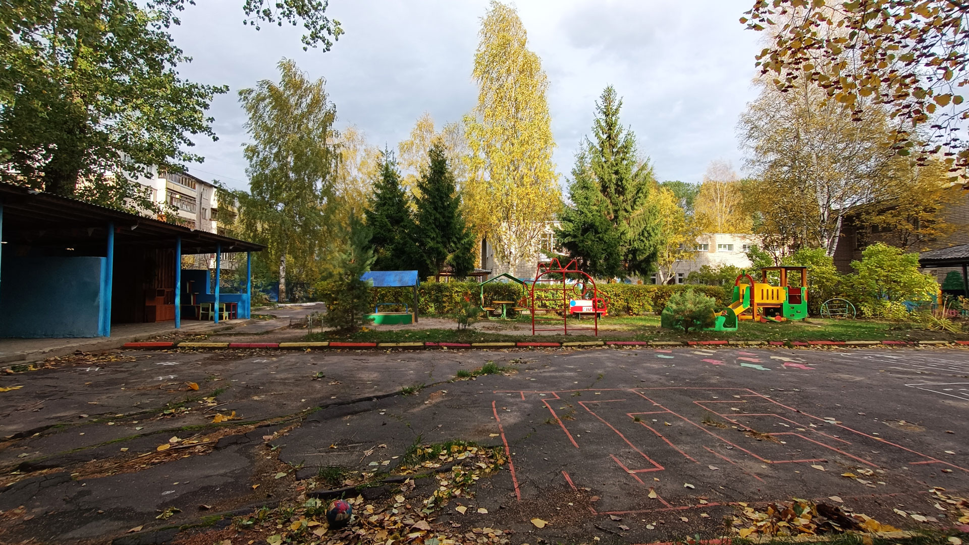 Детский сад 91 Ярославль: спортивная площадка.