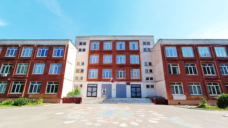 Школа 87 Ярославль: общий вид здания.
